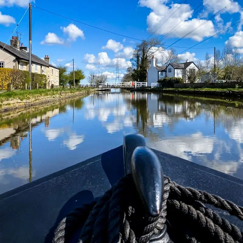 Canal Cruise & Afternoon Tea for Two – Lancashire Gift Experience