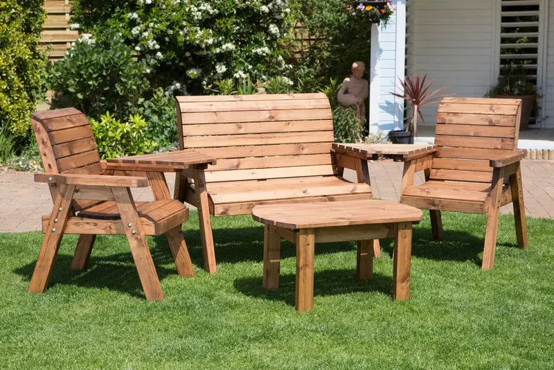 Charles Taylor 4-Seat Rectangular Scandinavian Redwood Garden Table Set