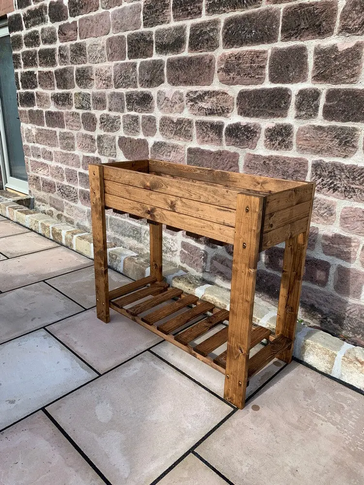 Charles Taylor Chesterfield Garden Planter – Heritage Design