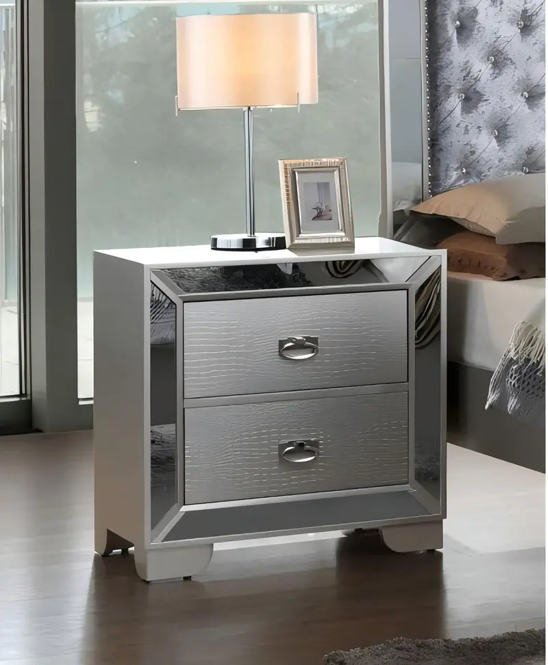 Contemporary Bedside Table – Versatile Nightstand with Drawer and Charging Port Space