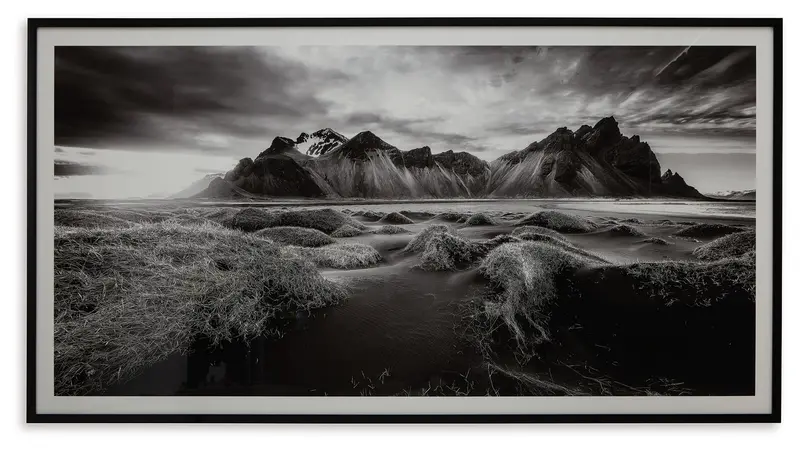 Delstone Monochrome Wall Art Print – Black & White