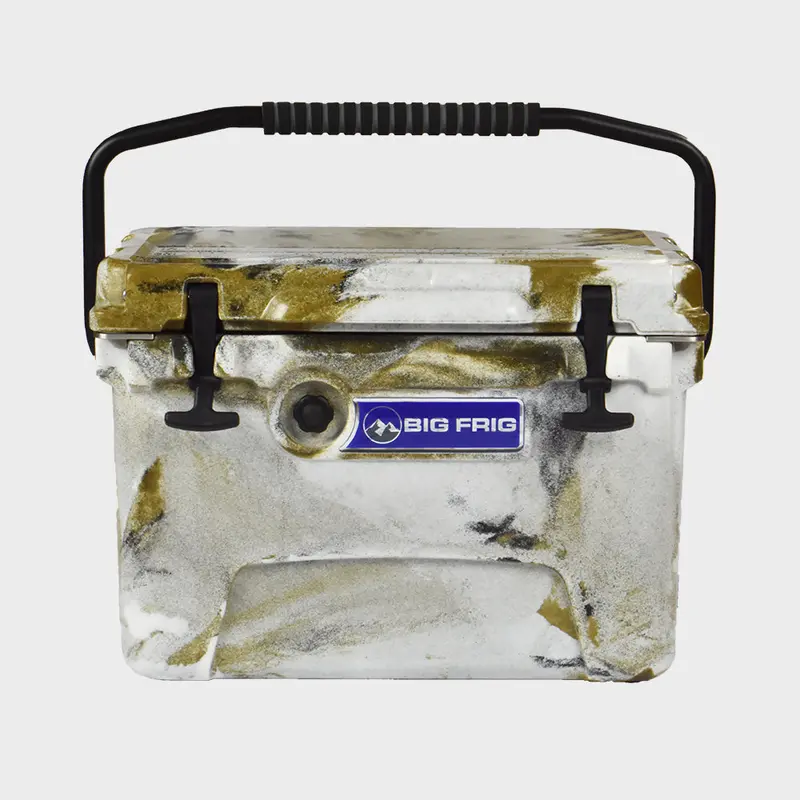 DENALI 20-Quart Cooler in Desert Camo Print