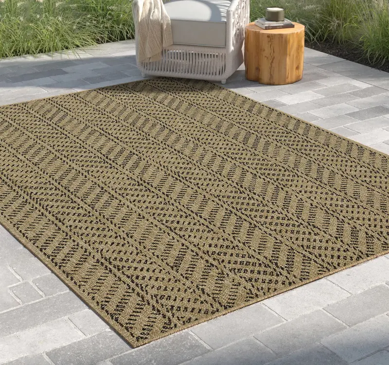 Earth Black and Natural 7’10” x 10’3″ Indoor-Outdoor Area Rug