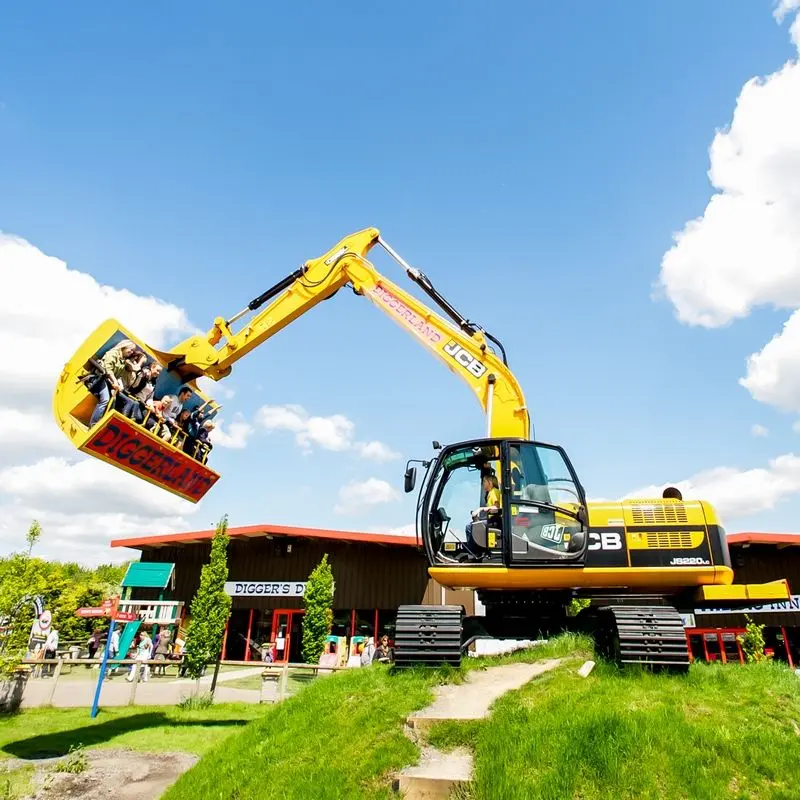 Family Fun at Diggerland – 4-Person Theme Park Ticket Gift