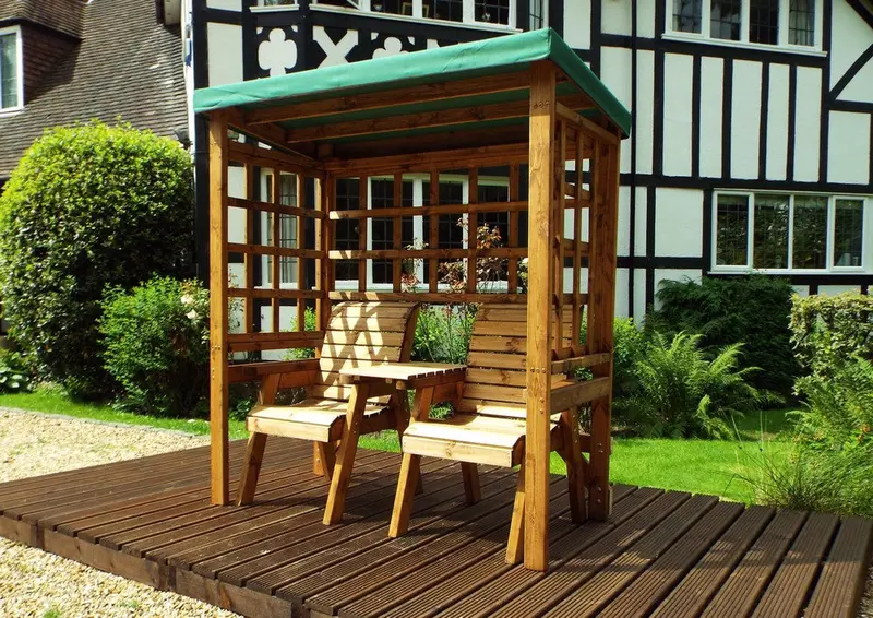 Henley 2-Seat Garden Tete-a-Tete with Green Cushions – Charles Taylor
