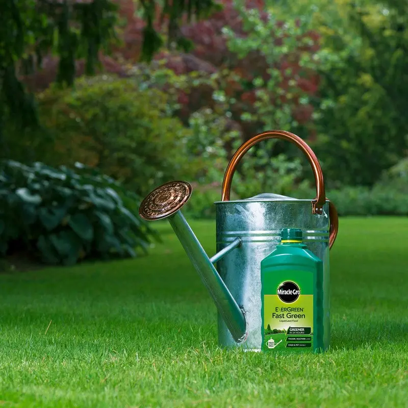 Miracle-Gro Fast Green Liquid Lawn Food – 1L for 100m²
