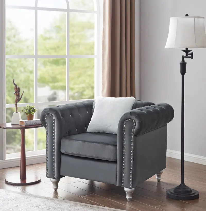 Modern Lounge Chair – Stylish Fabric or Leather Accent Seating for Living Spaces