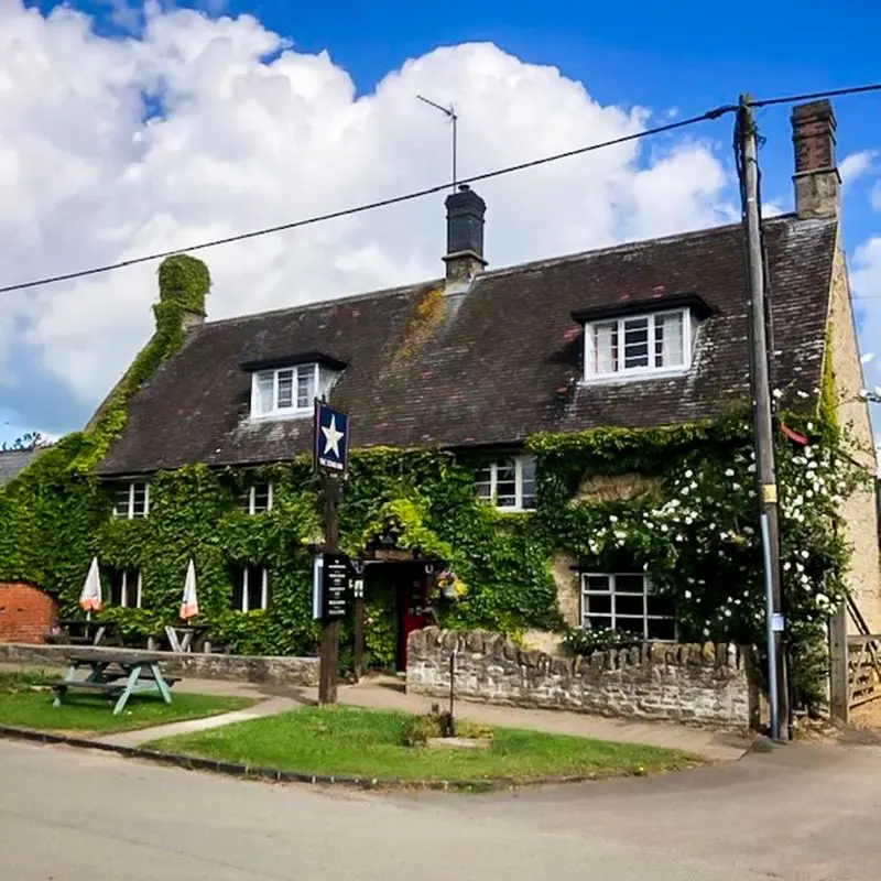 Rural Inn Retreat for Two – Countryside Escape Gift