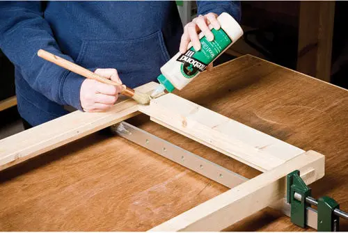 Titebond III Ultimate Waterproof Wood Glue (32 oz)