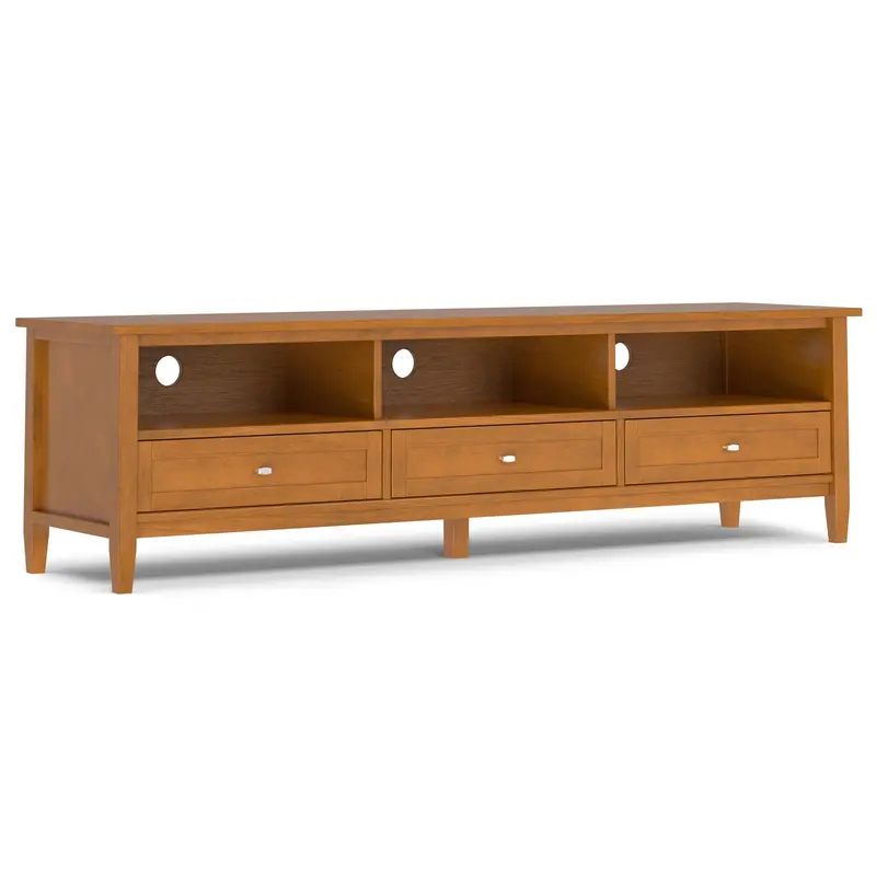 Warm Shaker TV Media Stand – Compact Low-Height Entertainment Unit