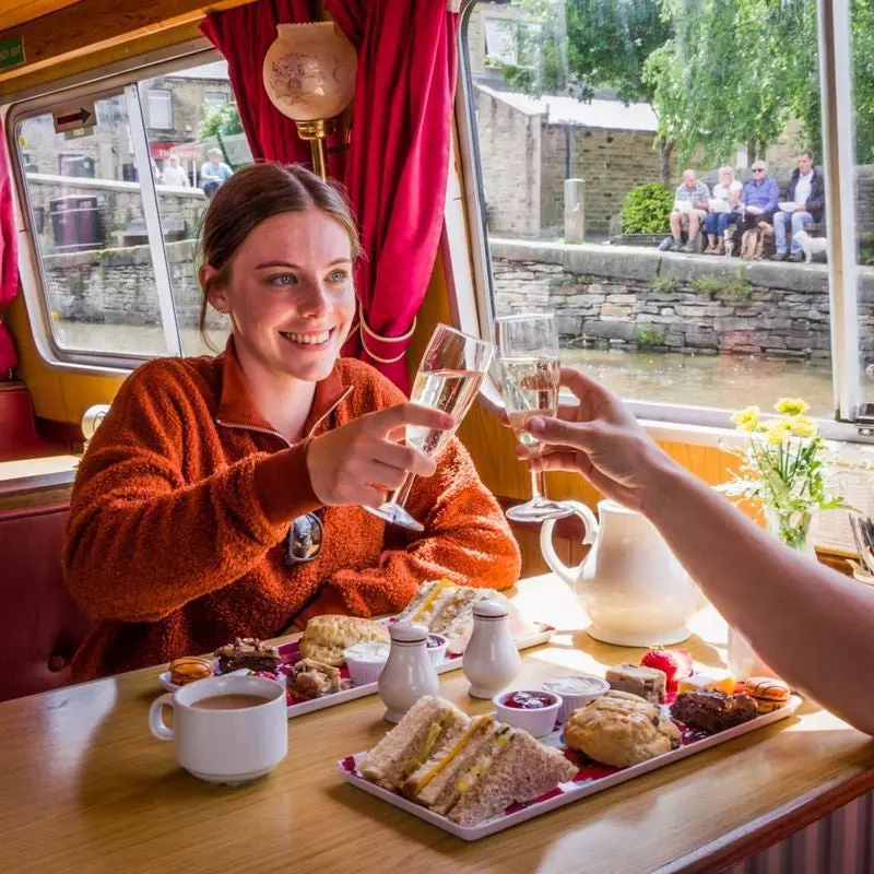 Yorkshire Prosecco Afternoon Tea Cruise – Scenic Gift Experience for Two